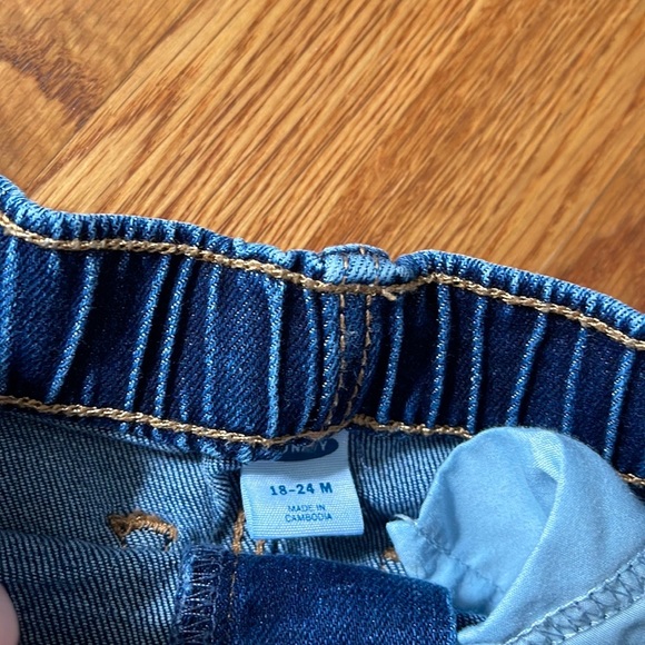 Bundle of 2 Old Navy Baby Skirts - Picture 2 of 4